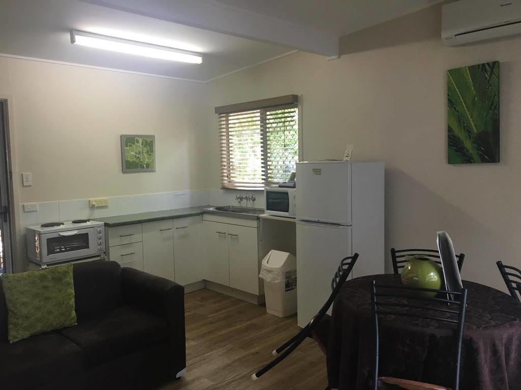 Mapleton Cabins & Caravan Park מראה חיצוני תמונה